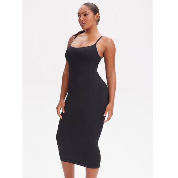Women’s Black Spaghetti Strap Sculpting Midi Dress in Black | Size XL/XXL - Picture 9 of 11